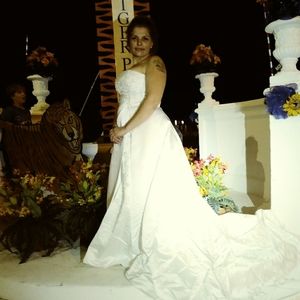 Wedding dress